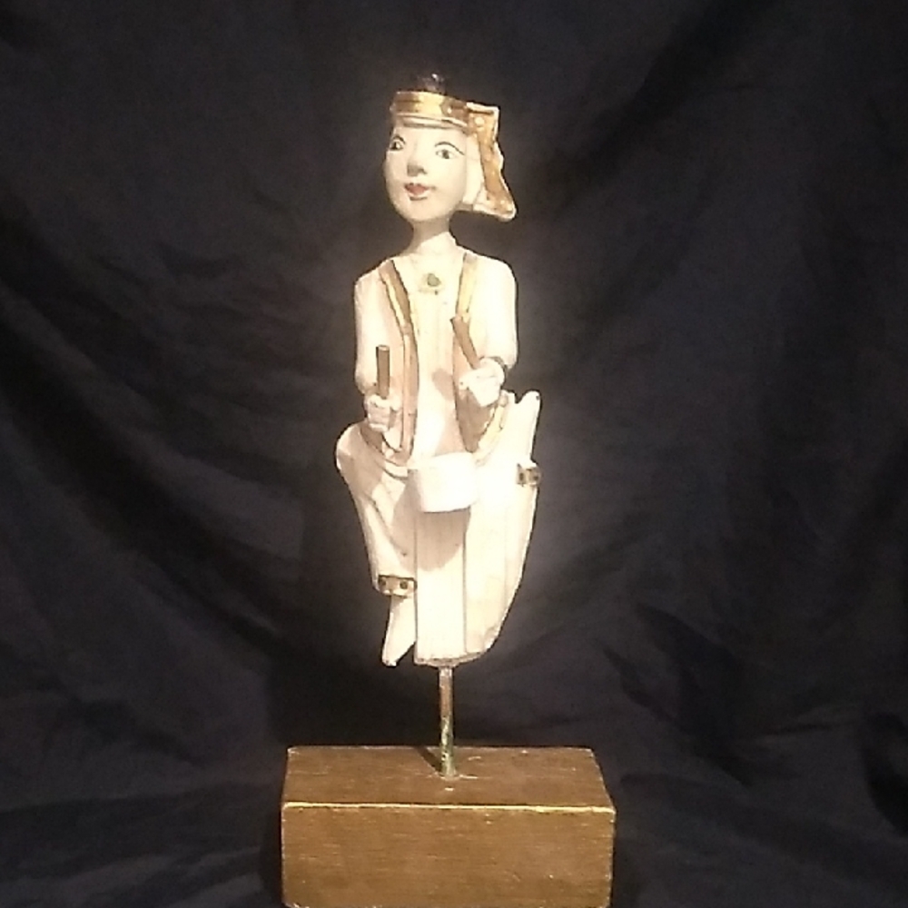 Vintage Thai Handcrafted Wooden Drummer Man Art Sculpture (B6)